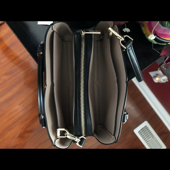 Kate Spade purse - Picture 3 of 4